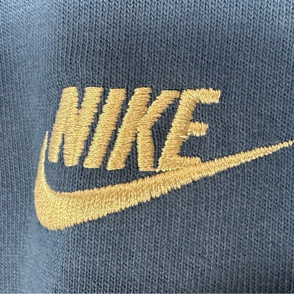 NIKE Sportswear Premium Essentials Long Sleeve Loose Fit Tee Shirt - Men’s XL - Picture 6 of 6